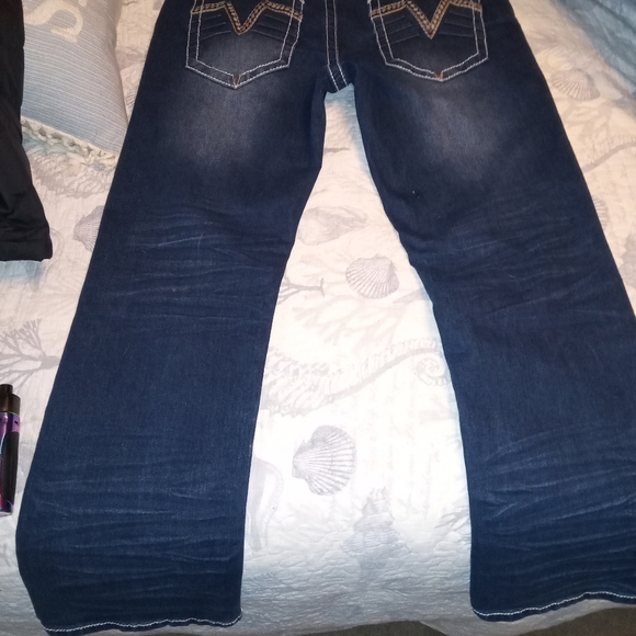 Jean - Picture 2 of 2